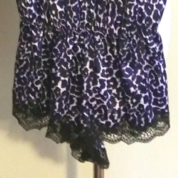 Victoria's Secret Black White & Purple Jumper. - Picture 4 of 4